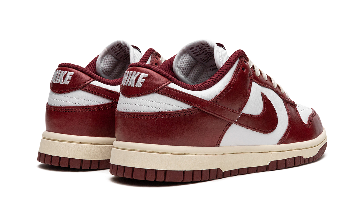 DUNK LOW PRM WMNS"Team Red" FJ4555 100