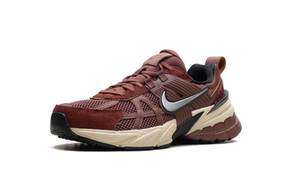 V2K Run WMNS"Red Sepia Dark Pony" FN6703 201