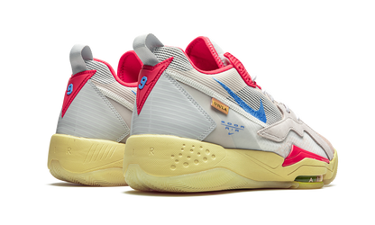 Zoom '92 "Union LA - Guava Ice" DA2553 800