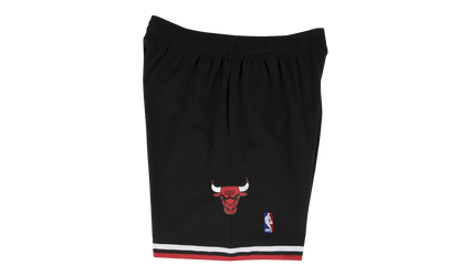 Chicago Bulls Swingman Shorts "Black / Red" MSHAC18023 CBUBLCK97