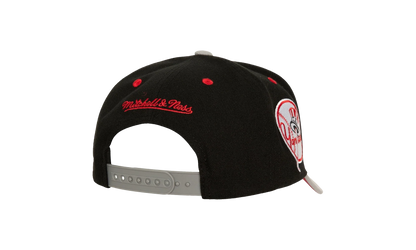 MLB Bred Pro Snapback Cap "New York Yankees - Black" HP7954 NYYBLCK