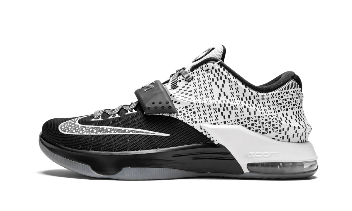 KD 7 BHM "Black History Month" 718817 010