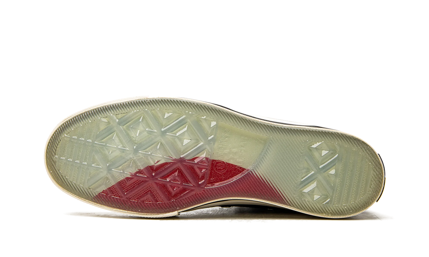 Chuck 70 Embroidered Lips High A01600C