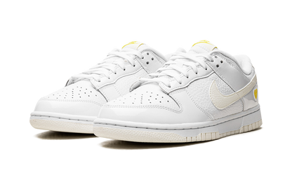 DUNK LO MNS WMNS"Yellow Heart" FD0803 100
