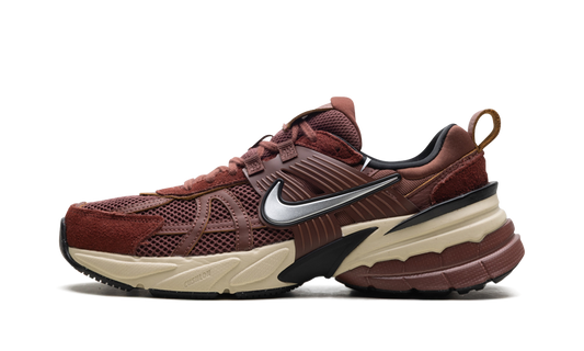V2K Run WMNS"Red Sepia Dark Pony" FN6703 201
