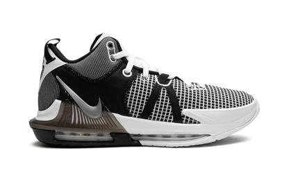 LeBron Witness VII "Metallic Silver" DM1123 100