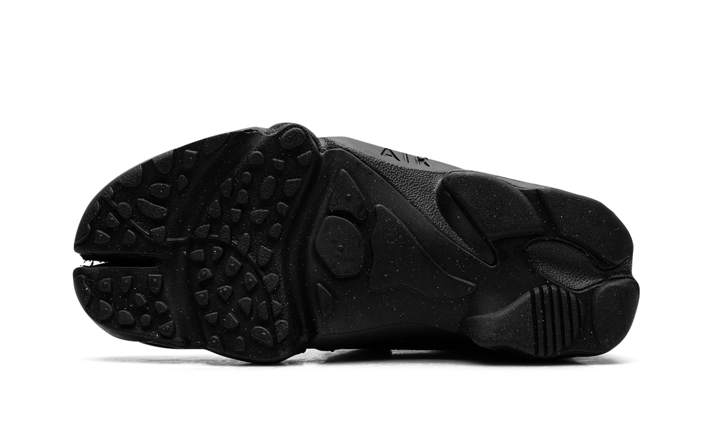 Air Rift Wmns"Triple Black" HM5737 002
