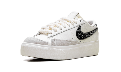 Blazer Low Platform WMNS"Needlework" FJ4556 133