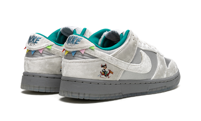 DUNK LOW WMNS"Ice" DO2326 001