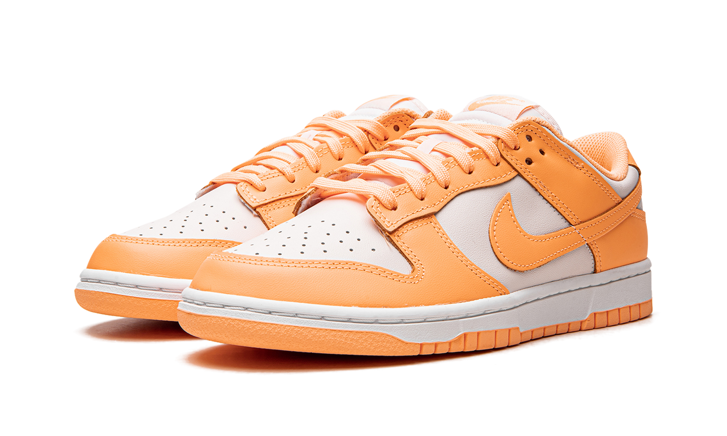 DUNK LO MNS WMNS"Peach Cream" DD1503 801