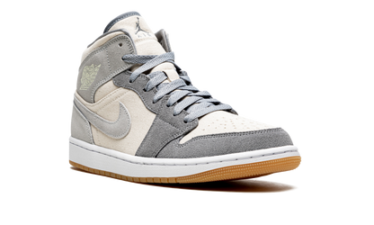 1 Mid SE "Coconut Milk" DN4281 100