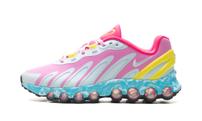 Air Max DN8 WMNS"Doernbecher" IO7689 921