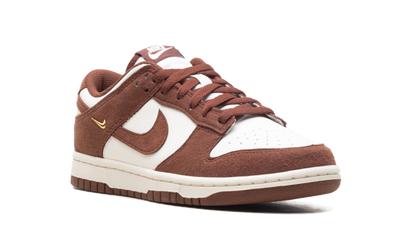 Dunk Low WMNS"Red Sepia Gold Mini Swoosh" IB4417 104