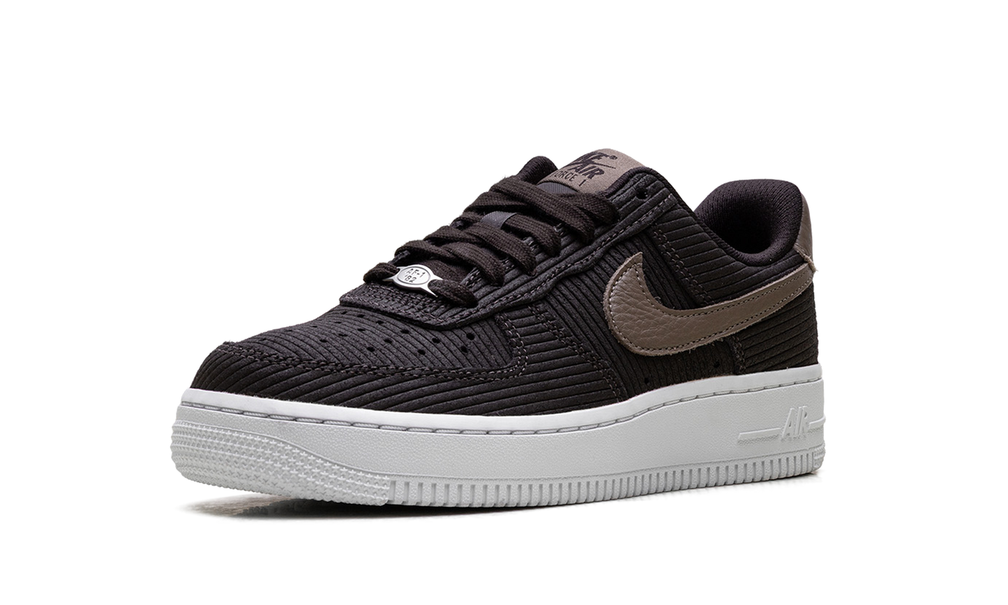 Air Force 1'07 WMNS"Corduroy Velvet Brown" IM6533 200