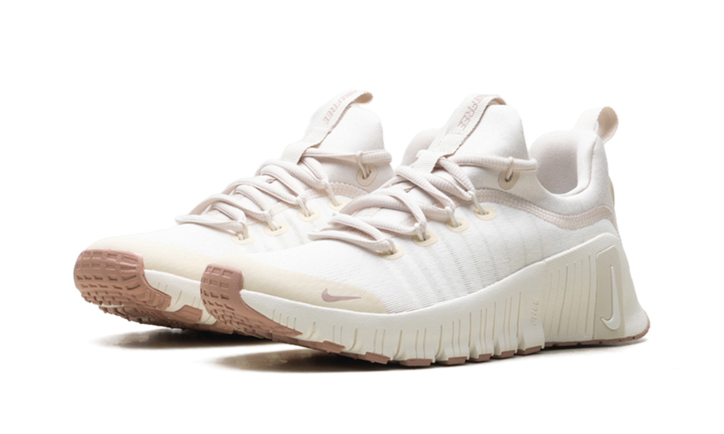 Free Metcon 6 WMNS"Soft Pearl Pearl White Sail Particle Pink" FJ7126 011