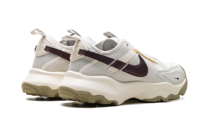 TC 7900 WMNS"Light Bone Burgundy Crush" DD9682 003