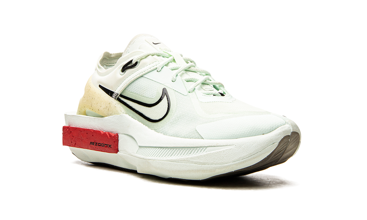FONTANKA EDGE WMNS"Barely Green" CU1450 300