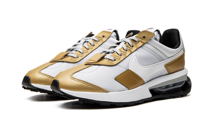 AIR MAX PRE DAY SE MNS WMNS"Pure Platinum/ Metallic Gold" DJ6210 001