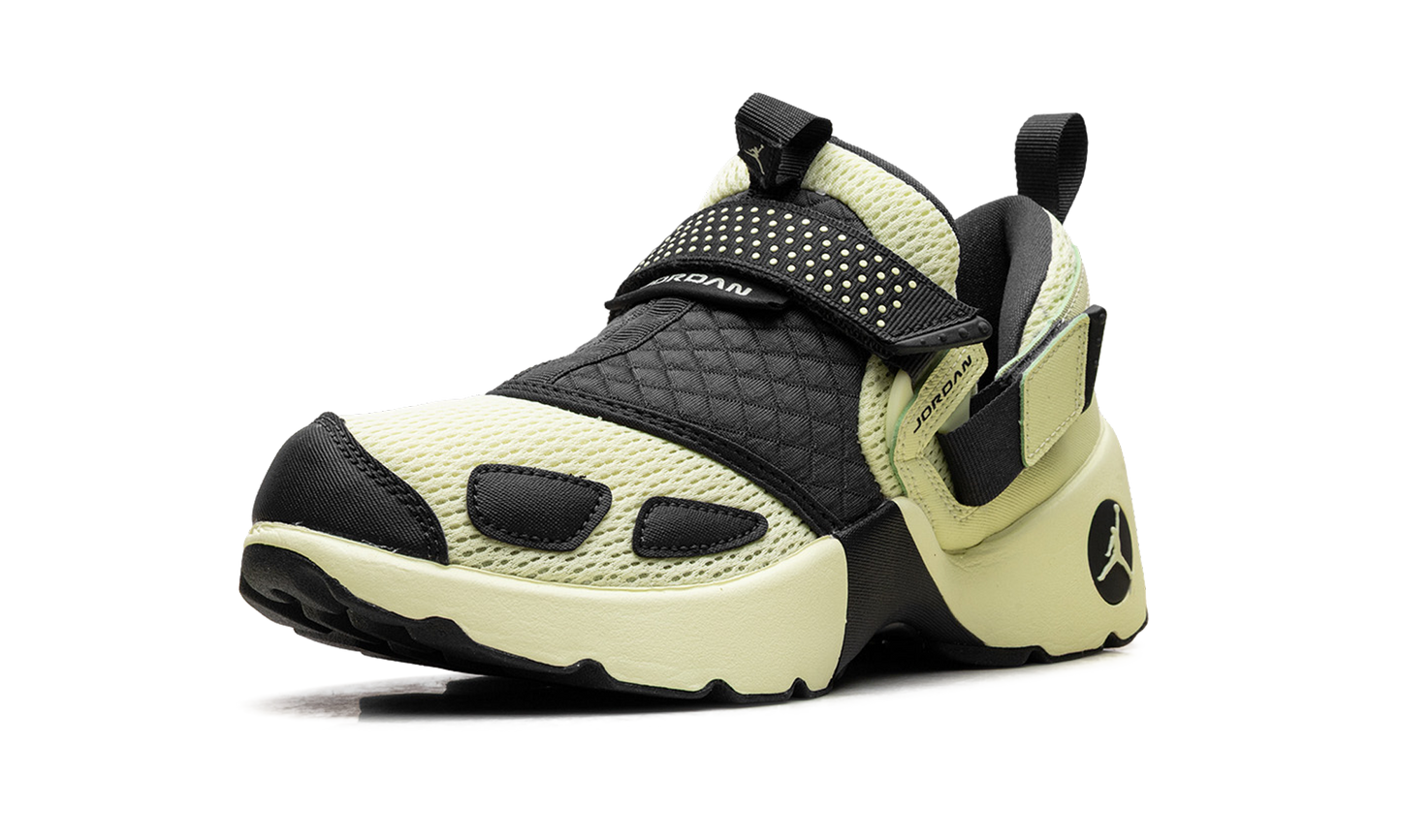 Trunner LX "Luminous Green" HQ2164 302
