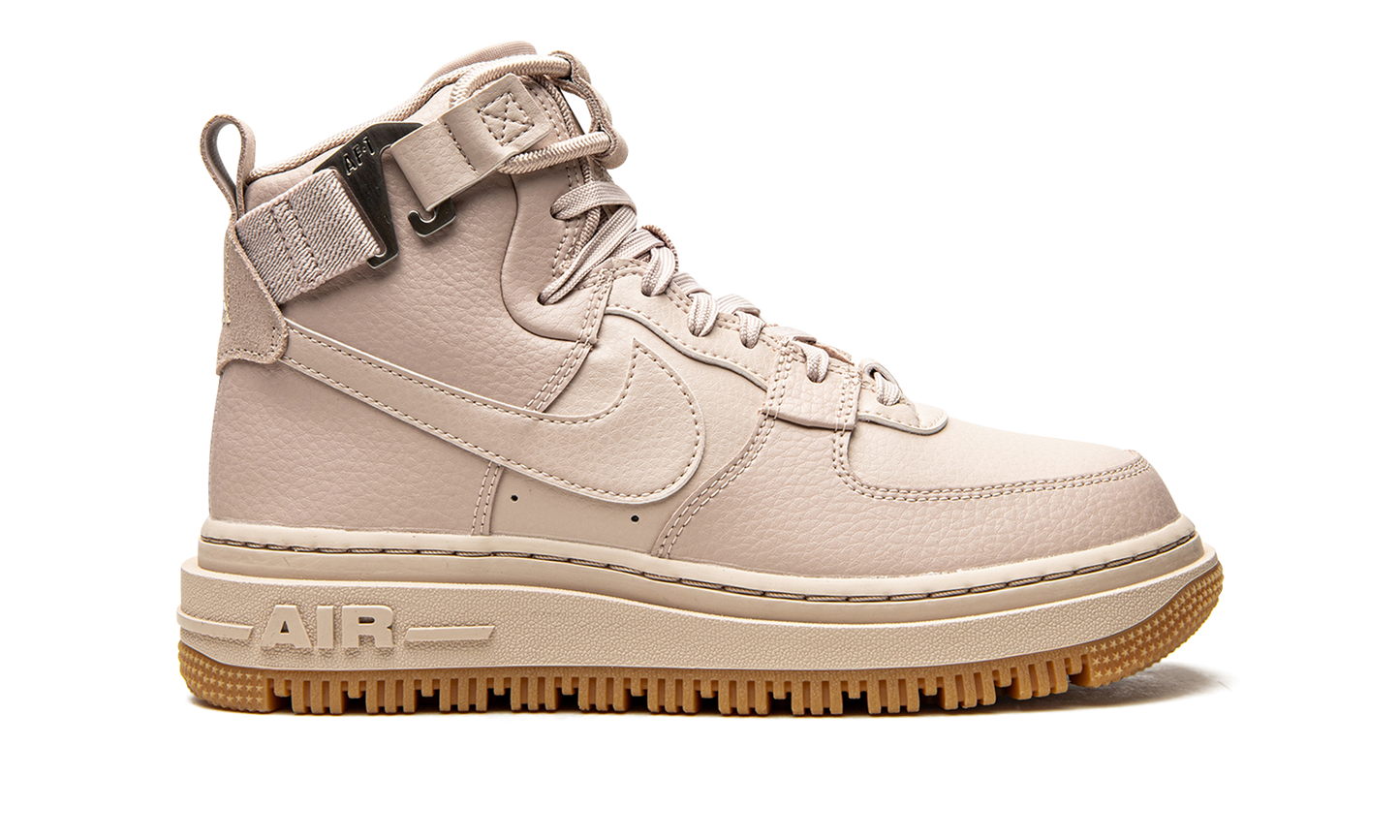 AIR FORCE 1 HIGH UTILITY MNS WMNS DC3584 200