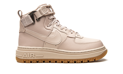 AIR FORCE 1 HIGH UTILITY MNS WMNS DC3584 200