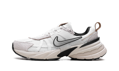 V2K Run Wmns"Summit White" FN6703 100