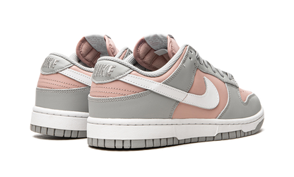 DUNK LO MNS WMNS"Soft Grey/ Pink" DM8329 600