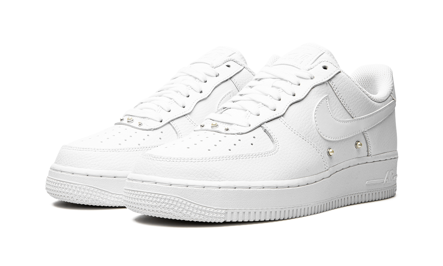 AIR FORCE 1 LO MNS WMNS"Pearls" DQ0231 100