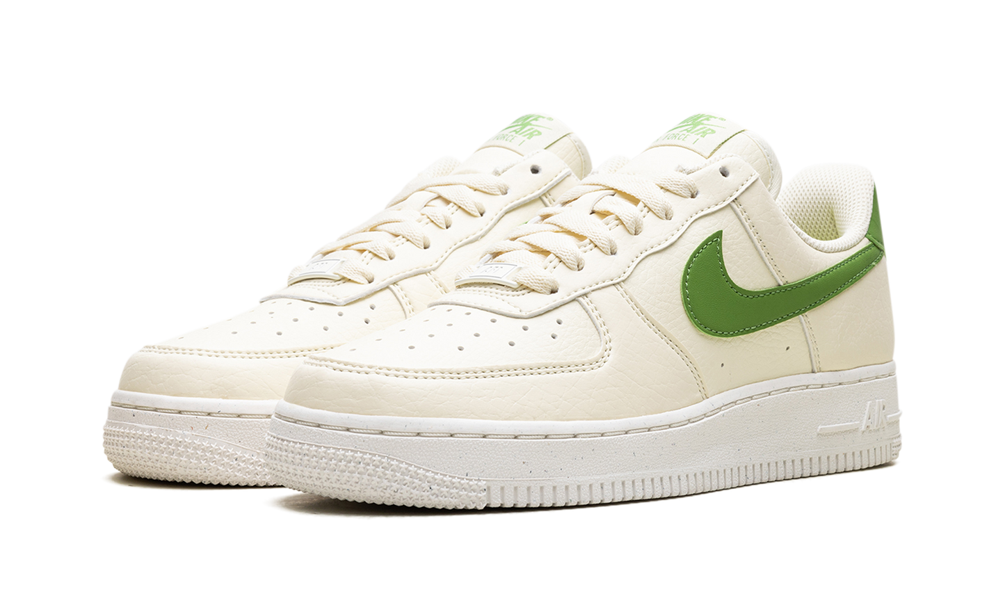 AIR FORCE 1'07 LO WMNS"COCONUT MILK" DV3808 102