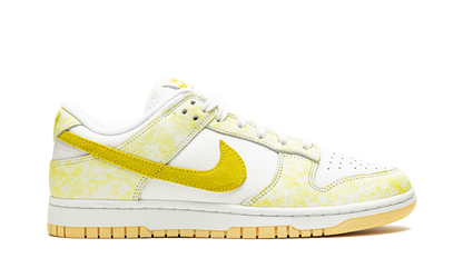 DUNK LOW WMNS"Yellow Strike" DM9467 700
