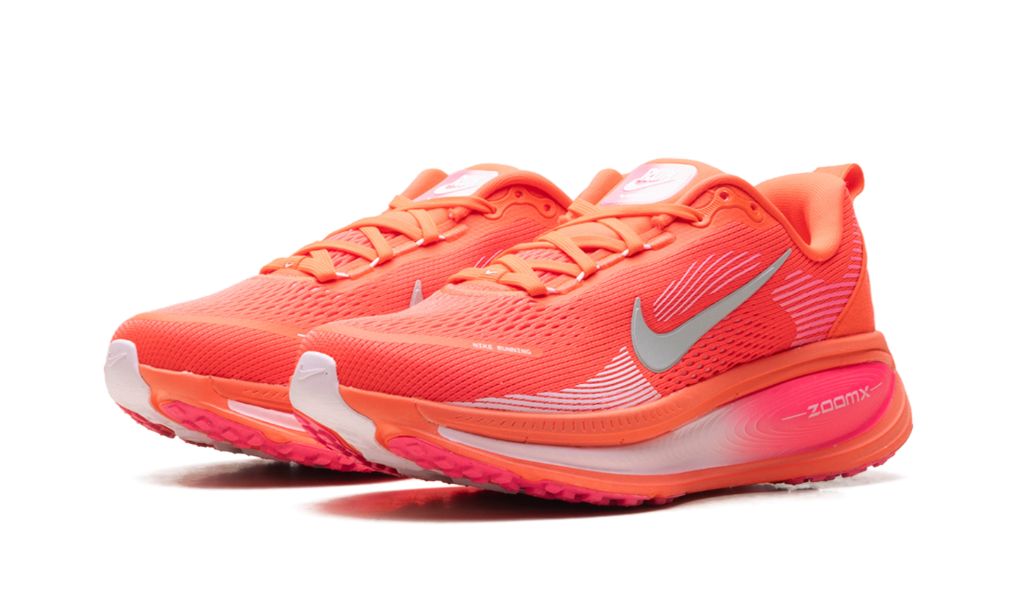 Vomero 18 WMNS"Bright Crimson" HM6804 603