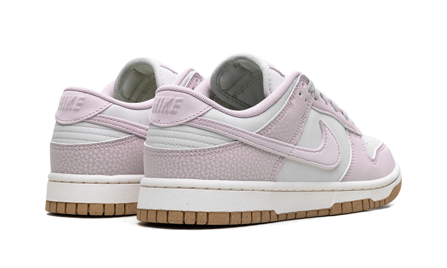 Dunk Low WMNS"Platinum Violet" FN6345 001