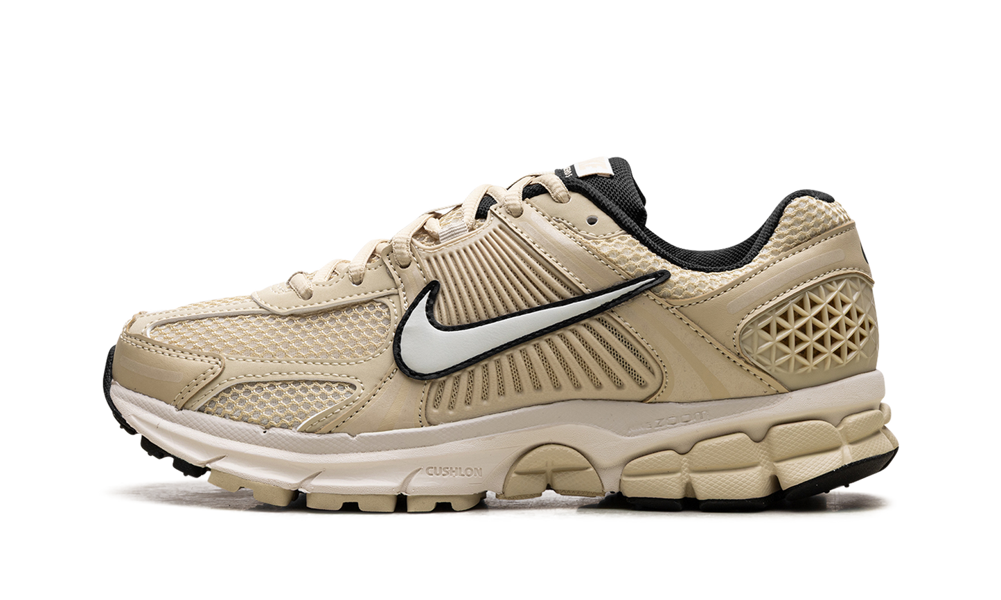Air Zoom Vomero 5 WMNS"Team Gold" FJ2028 700