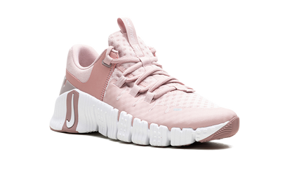 WMNS Free Metcon 5"Pink Oxford" DV3950 600