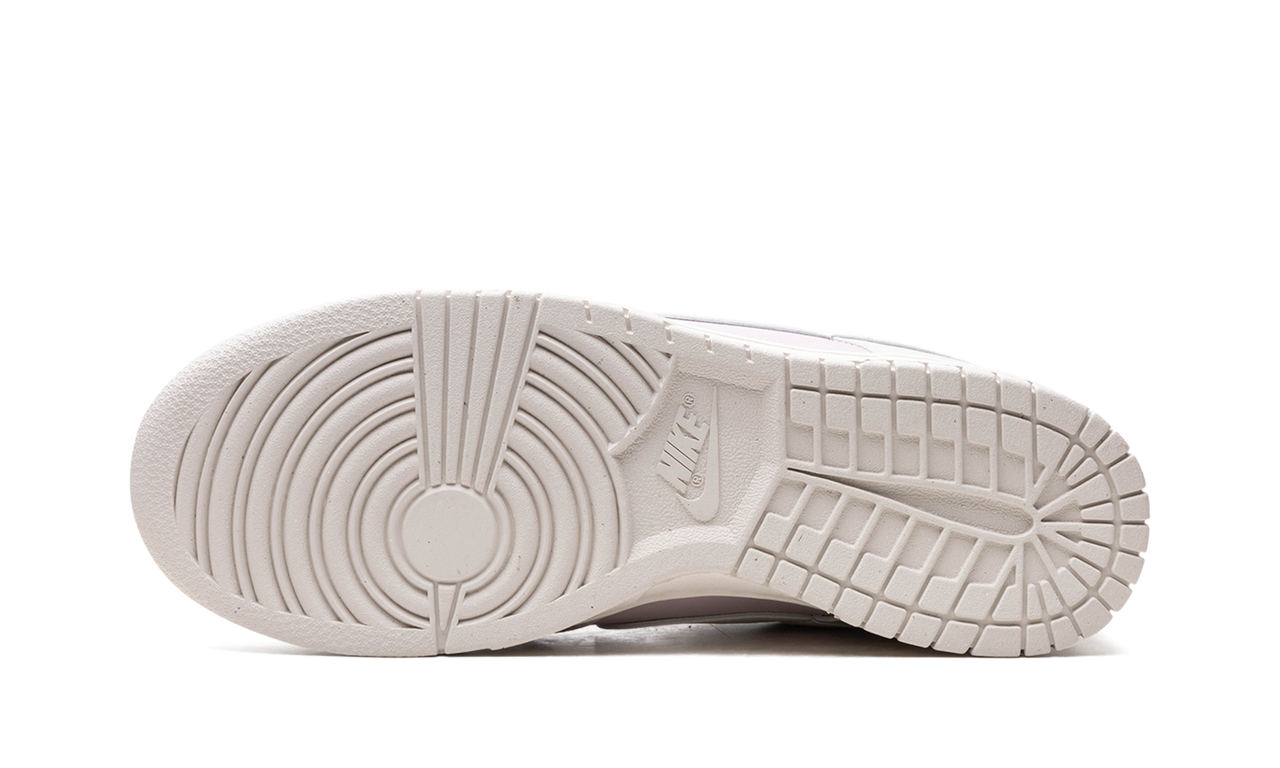 DUNK LOW WMNS"Platinum Violet" DD1873 001