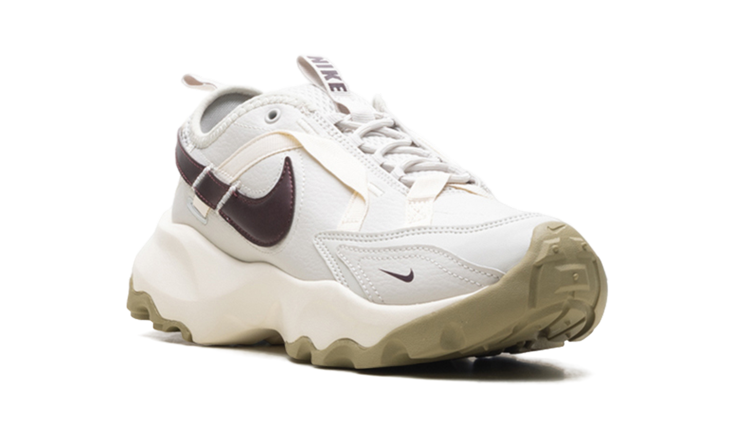 TC 7900 WMNS"Light Bone Burgundy Crush" DD9682 003