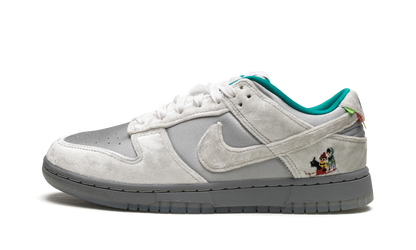 DUNK LOW WMNS"Ice" DO2326 001