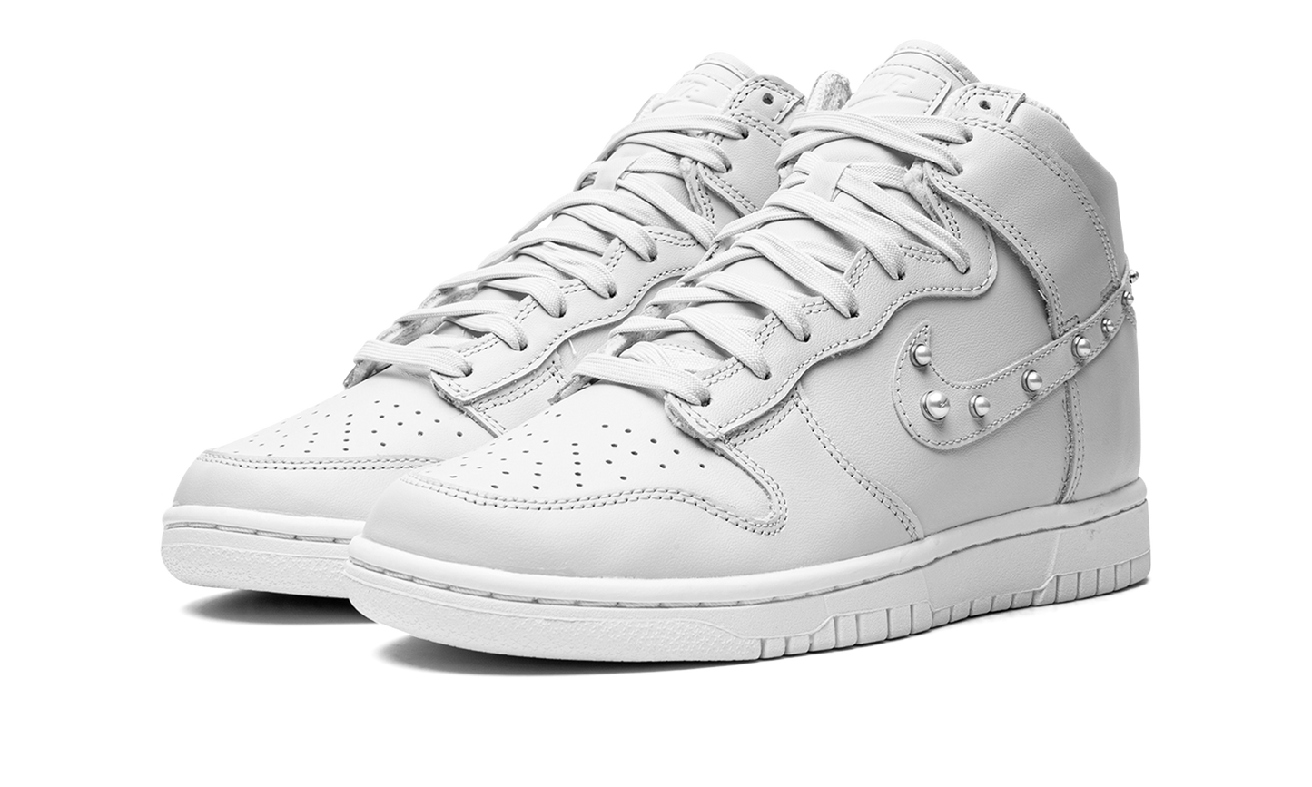 DUNK HIGH SE MNS WMNS"Dons Pearls" DR5488 001
