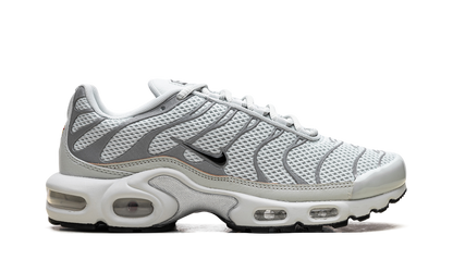 Air Max Plus WMNS"Light Silver" FV8480 002