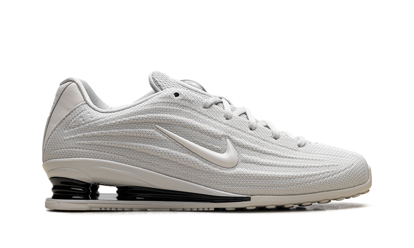 Shox Z WMNS"Phantom" HQ7540 004