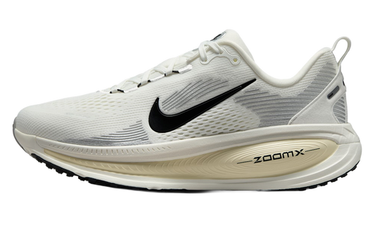Vomero 18 WMNS"Summit White/ Coconut Milk" HM6804 101