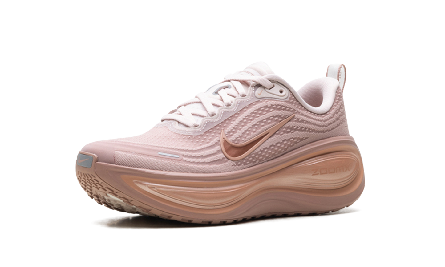 Vomero Plus WMNS"Particle Pink/ Rose Gold" HV8154 601