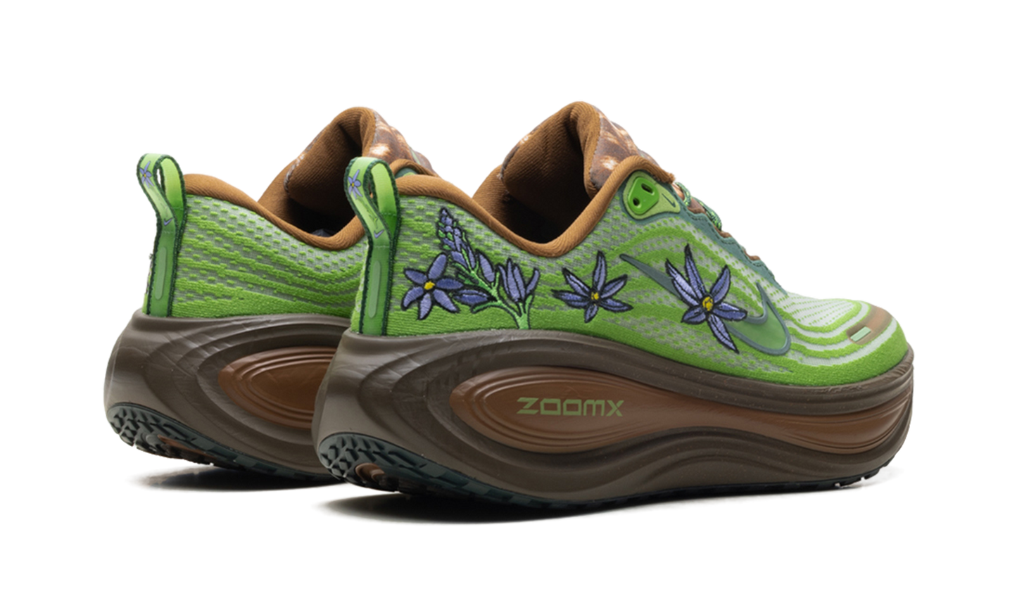 Vomero Plus WMNS"Doernbecher" IO7687 921