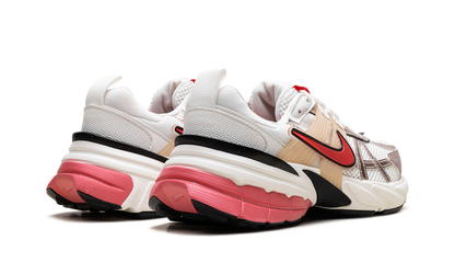 V2K Run WMNS"Pink" HJ7389 838