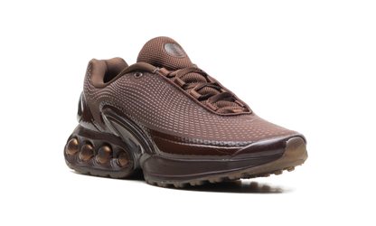 Air Max DN WMNS"Isamaya Ffrench Light Chocolate" HQ3837 200