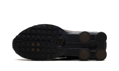 Shox R4 WMNS"Ironstone Off Noir" AR3565 007