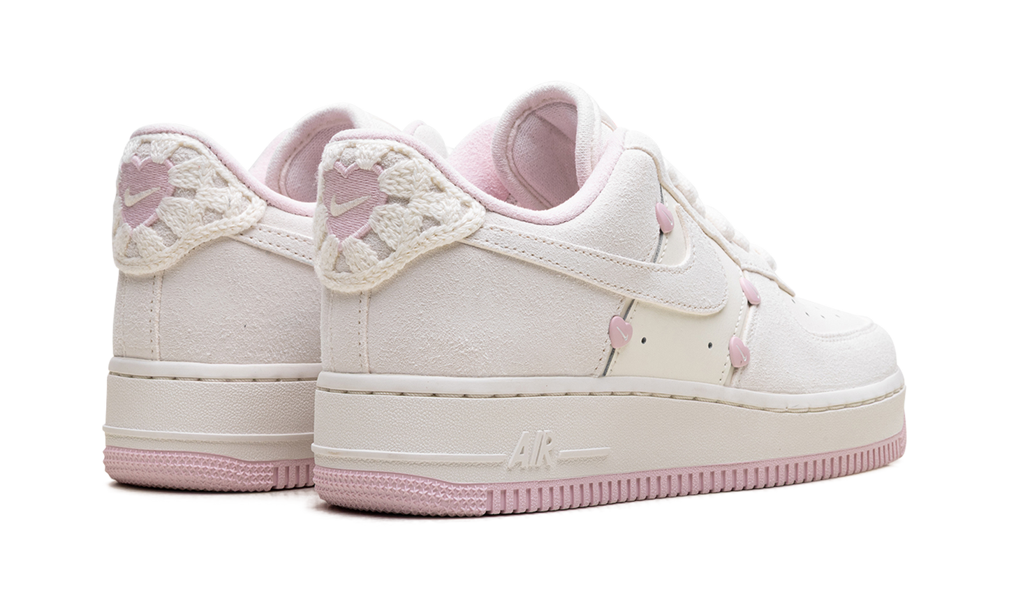 Air Force 1 Low WMNS"Valentine's Day" HV5992 111