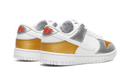 DUNK LOW WMNS"Gold White Silver" DH4403 700