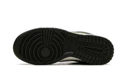 Dunk Low SE WMNS"Panda-Monium Pack - Olive" HQ1918 001