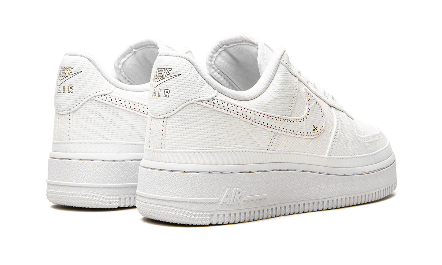 AIR FORCE 1 LO LX WMNS"Reveal" CJ1650 101